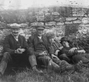 1940 bottom farm resting