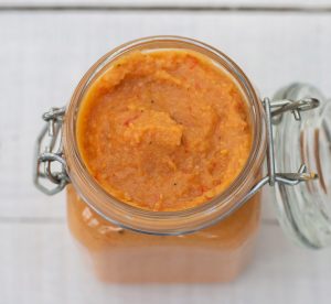 red pepper balsamic hummus