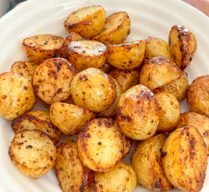 Air fryer Roasted Honey and Mustard New Potatoes